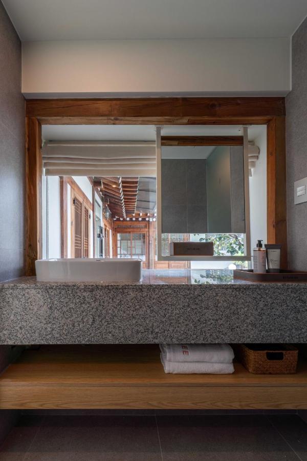 Bukchon Summit Villa